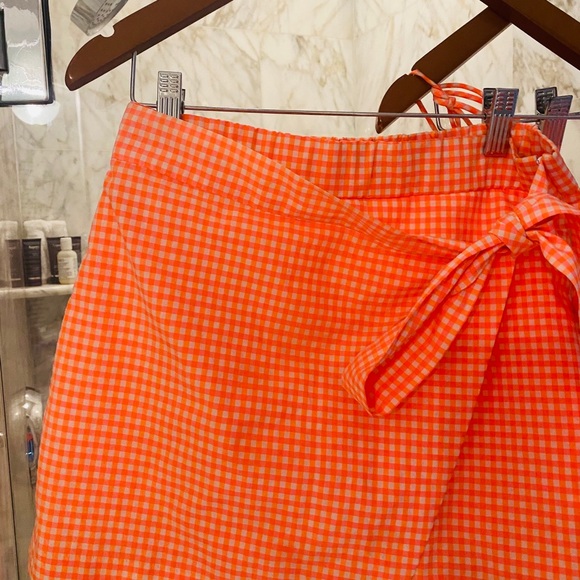 Beautiful zara neon peach plaid set-shorts and top - Picture 3 of 3